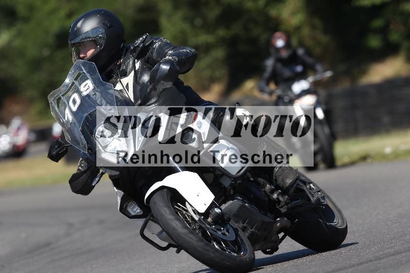 Archiv-2022/50 09.08.2022 MSS und TÖFF Track Day ADR/Gruppe blau/109